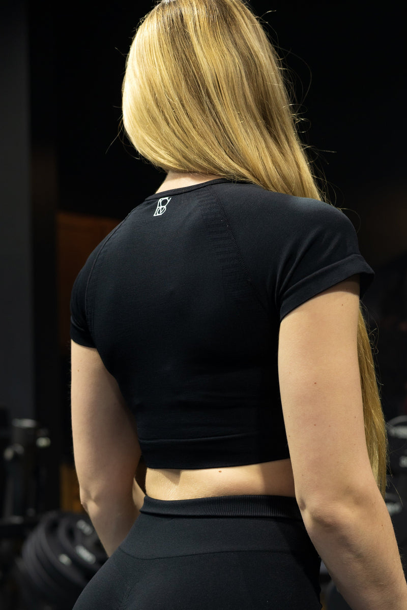 Power Seamless Cropped Tee- Blackout